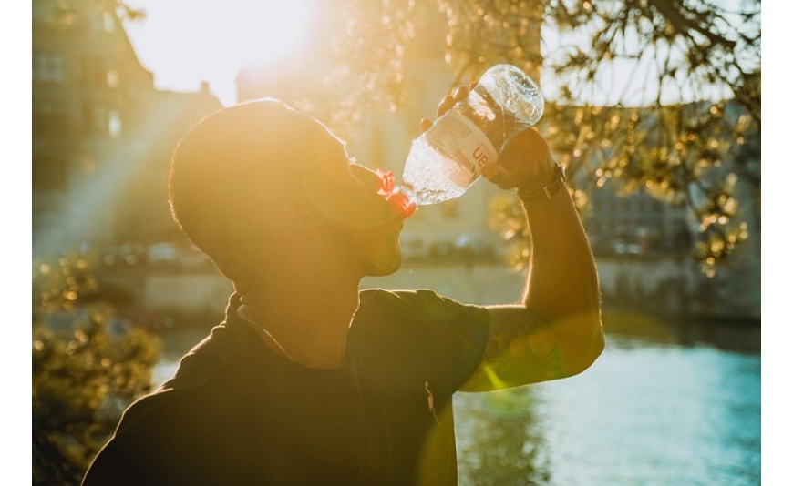 Kunststoff für Wasser: Was Sie über die Alltagsnutzung Wissen Sollten Kunststoff für Wasser: Was Sie über die Alltagsnutzung Wissen Sollten