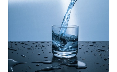 Wie Umkehrosmose Funktioniert: Die Technologie Hinter Sauberem Wasser